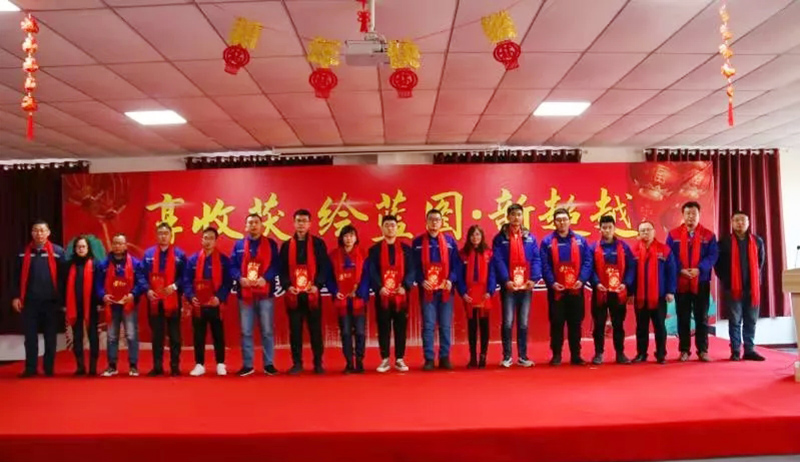 優秀員工.jpg 優秀員工.jpg